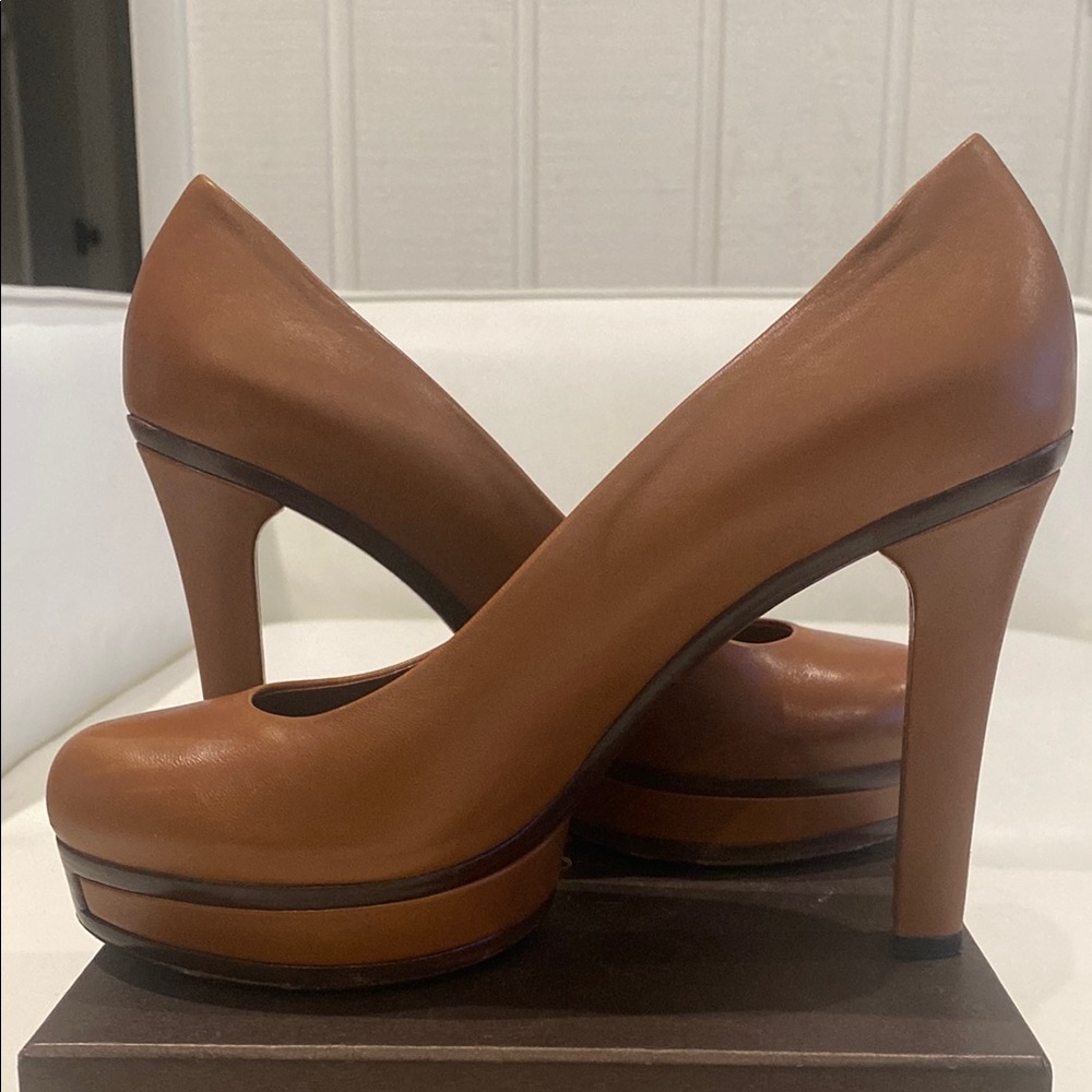 Authentic Gucci Women's Brown Platform Heels - Picture 8 of 11
